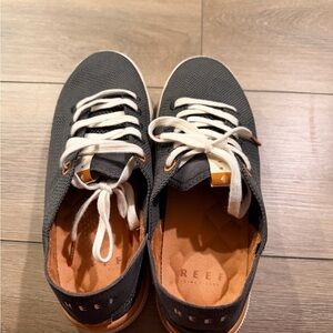 Reef Charcoal Gray Neptune Sneakers